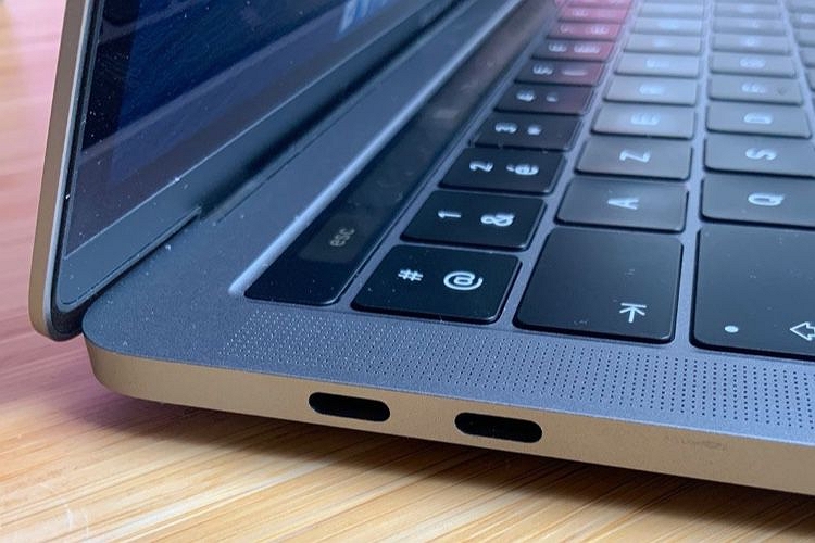 別のUSBポートを試してください 